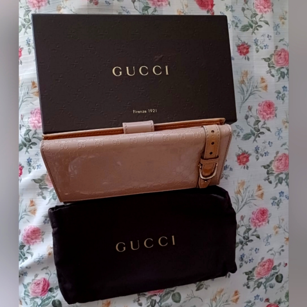 Gucci Pink Patent Leather Continental Wallet